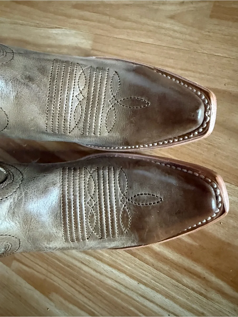 Beautiful New Freebird Woodland Cowboy Boots - Tan - Sz 7